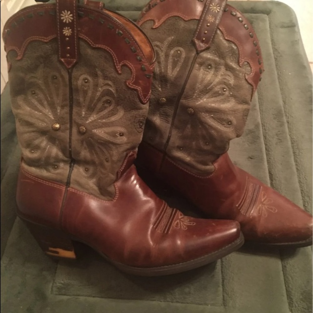 Ariat pull up boots size 8.5 - Picture 3 of 4